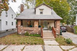 Pre-foreclosure in  Middle St Springfield, MA 01104