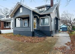 Pre-foreclosure in  Taylor Blvd Louisville, KY 40215