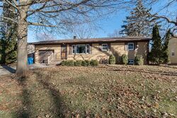Pre-foreclosure in  N 5th St Eldridge, IA 52748