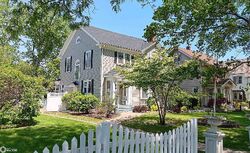 Pre-foreclosure in  Vogel Ave Ottumwa, IA 52501