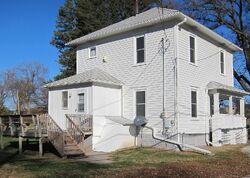 Pre-foreclosure in  N 12th St Chariton, IA 50049