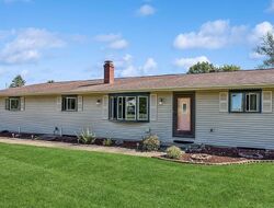 Pre-foreclosure in  Orange Rd South Bend, IN 46614