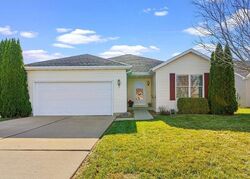Pre-foreclosure in  Carl Prairie Dr Springfield, IL 62703