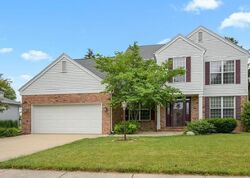 Pre-foreclosure in  Casselbury Ln Champaign, IL 61822