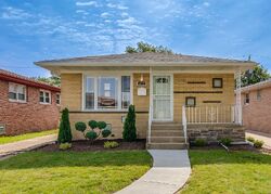 Pre-foreclosure in  PRAIRIE AVE Calumet City, IL 60409