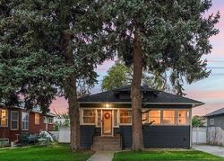 Pre-foreclosure in  19th Ave S Nampa, ID 83651