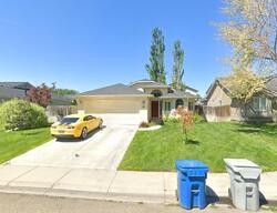 Pre-foreclosure in  S Stillwater Way Nampa, ID 83651