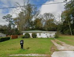 Pre-foreclosure Listing in Riverview Rd MARIANNA, FL 32446
