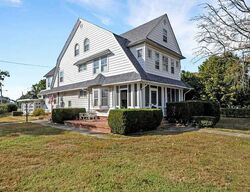 Pre-foreclosure in  S Walnut St Milford, DE 19963
