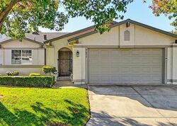 Pre-foreclosure in  Sunmore Ln Sacramento, CA 95828