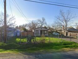 Pre-foreclosure in  Dry Creek Rd Sacramento, CA 95838