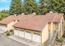 Pre-foreclosure in  Forest Run Hercules, CA 94547