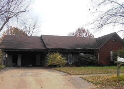 Pre-foreclosure in  CABRIOLET ST Marion, AR 72364