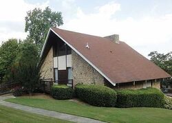 Pre-foreclosure in  Southbury Cir Birmingham, AL 35216