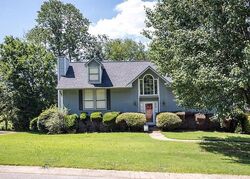 Pre-foreclosure in  CREELY DR Birmingham, AL 35235