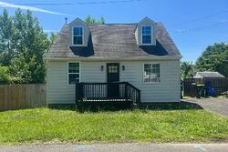 Pre-foreclosure in  3rd St Morrisville, PA 19067