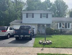 Pre-foreclosure in  Parkview Dr Bensalem, PA 19020