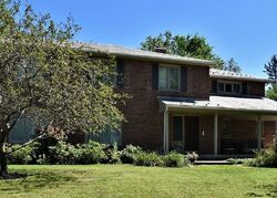 Pre-foreclosure in  Green Rd Beachwood, OH 44122