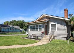Pre-foreclosure in  E Euclid Ave Des Moines, IA 50316