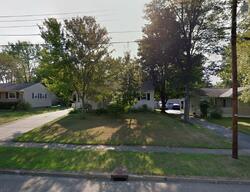  Burdie Dr, Hubbard OH