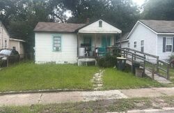 Pre-foreclosure in  Brackland St Jacksonville, FL 32206