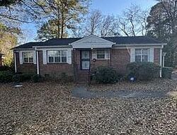 Pre-foreclosure in  Holliday Dr Montgomery, AL 36109