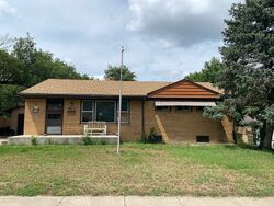 Pre-foreclosure in  E Lincoln St Wichita, KS 67207