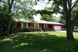 Pre-foreclosure in  Little John Ln Harvard, IL 60033