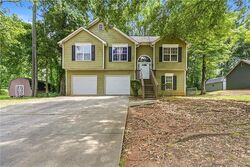 Pre-foreclosure in  HALIFAX DR Griffin, GA 30223