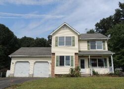 Pre-foreclosure in  GRAY MOUNT CIR Elkton, MD 21921