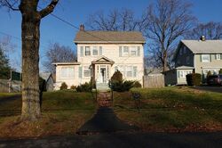 Pre-foreclosure in  BELLEVIEW AVE Plainfield, NJ 07060