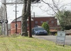 Pre-foreclosure in  21ST AVE N Nashville, TN 37208