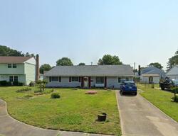 Pre-foreclosure in  DENVER CIR Hampton, VA 23666