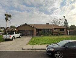Pre-foreclosure in  W METZLER DR Sanger, CA 93657