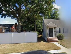 Pre-foreclosure in  232ND ST Springfield Gardens, NY 11413