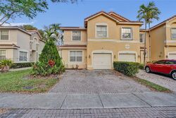 Pre-foreclosure in  SW 124TH TER Hollywood, FL 33027