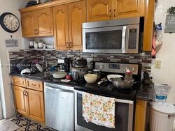 Pre-foreclosure in  E 20TH ST Hialeah, FL 33013