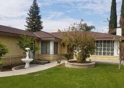 Pre-foreclosure in  SCENIC WAY Bakersfield, CA 93309