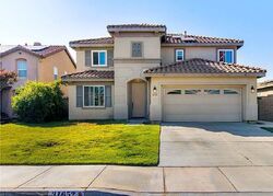 Pre-foreclosure in  UMBRIA LN Winchester, CA 92596