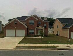 Pre-foreclosure in  Creekview Dr Union City, GA 30291
