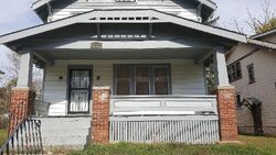 Pre-foreclosure in  E Rich St Columbus, OH 43205