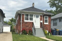Pre-foreclosure in  S 3rd Ave Maywood, IL 60153