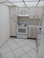 Pre-foreclosure in  Saint Charles Pl Apt L14 Hollywood, FL 33026
