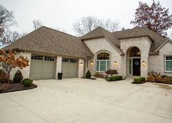 Pre-foreclosure in  Corey Creek Rd Toledo, OH 43623