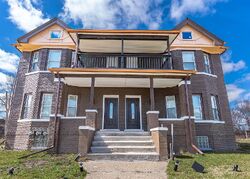 Pre-foreclosure in  Montclair St Detroit, MI 48214