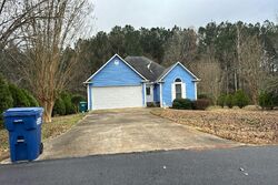 Pre-foreclosure in  Bradford Pl Bishop, GA 30621