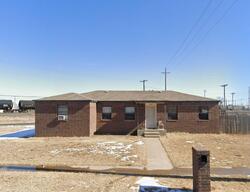 Pre-foreclosure in  Elm Ave Lubbock, TX 79404