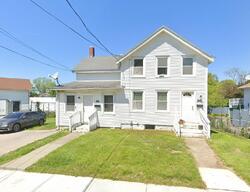 Pre-foreclosure in  Poquonnock Rd Groton, CT 06340
