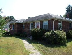 Pre-foreclosure in  Seyler Dr Petersburg, VA 23805