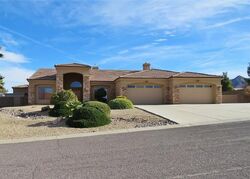 Pre-foreclosure in  Hopi Dr Kingman, AZ 86401